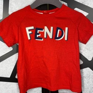 Fendi kids logo print T shirt in Red 12-18 months